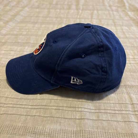 New Era New York Islanders Fitted Hat - Picture 2 of 6